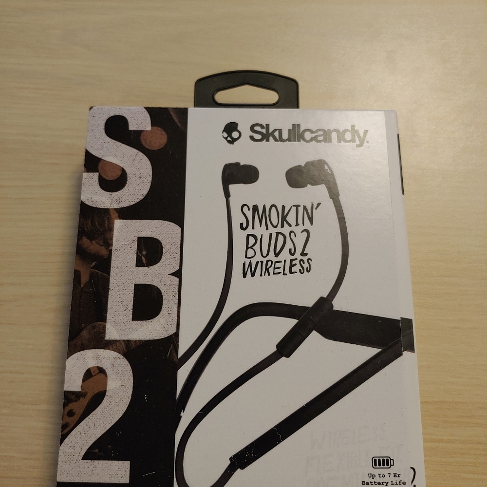 Brand new Skullcandy Wireless earphones